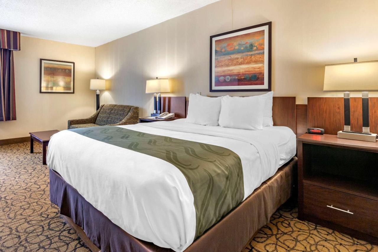 Quality Inn & Suites Escanaba North מראה חיצוני תמונה