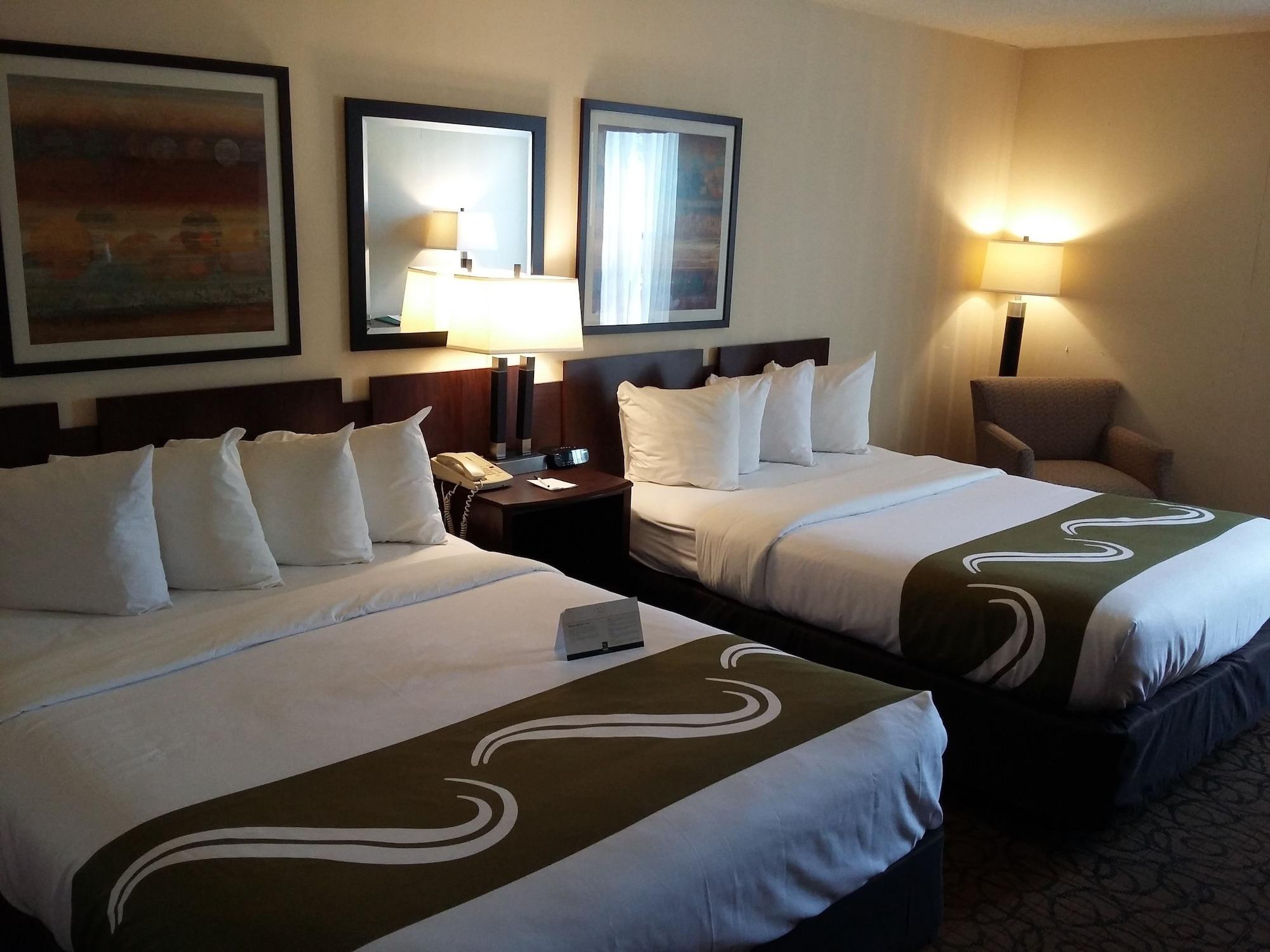 Quality Inn & Suites Escanaba North מראה חיצוני תמונה