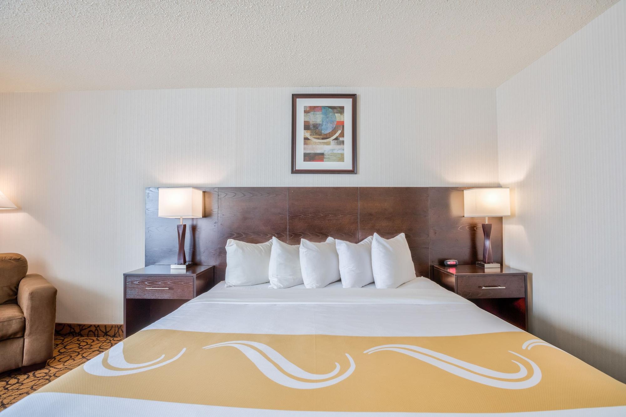 Quality Inn & Suites Escanaba North מראה חיצוני תמונה