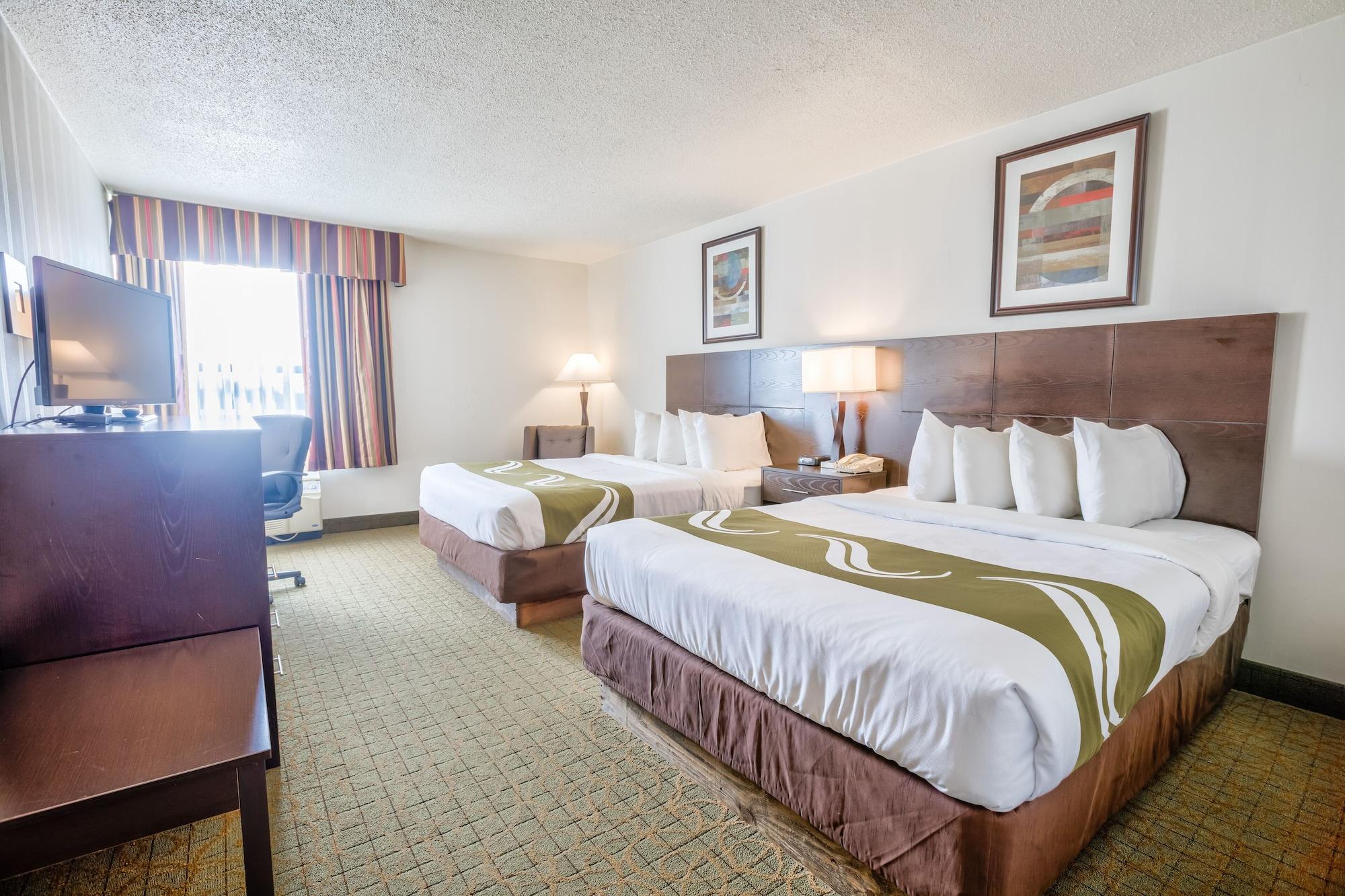 Quality Inn & Suites Escanaba North מראה חיצוני תמונה