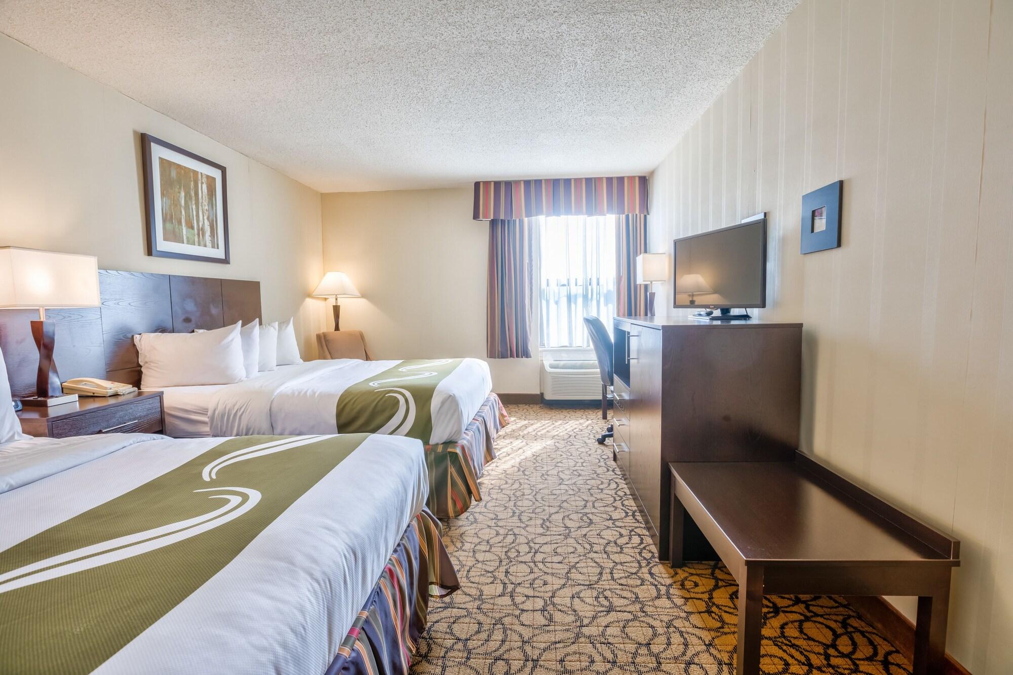 Quality Inn & Suites Escanaba North מראה חיצוני תמונה