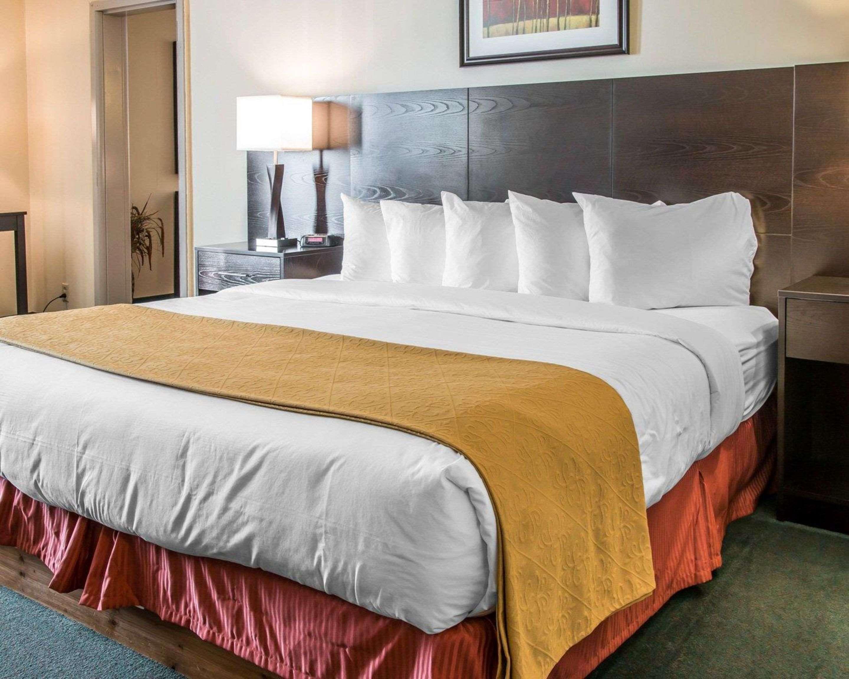 Quality Inn & Suites Escanaba North מראה חיצוני תמונה