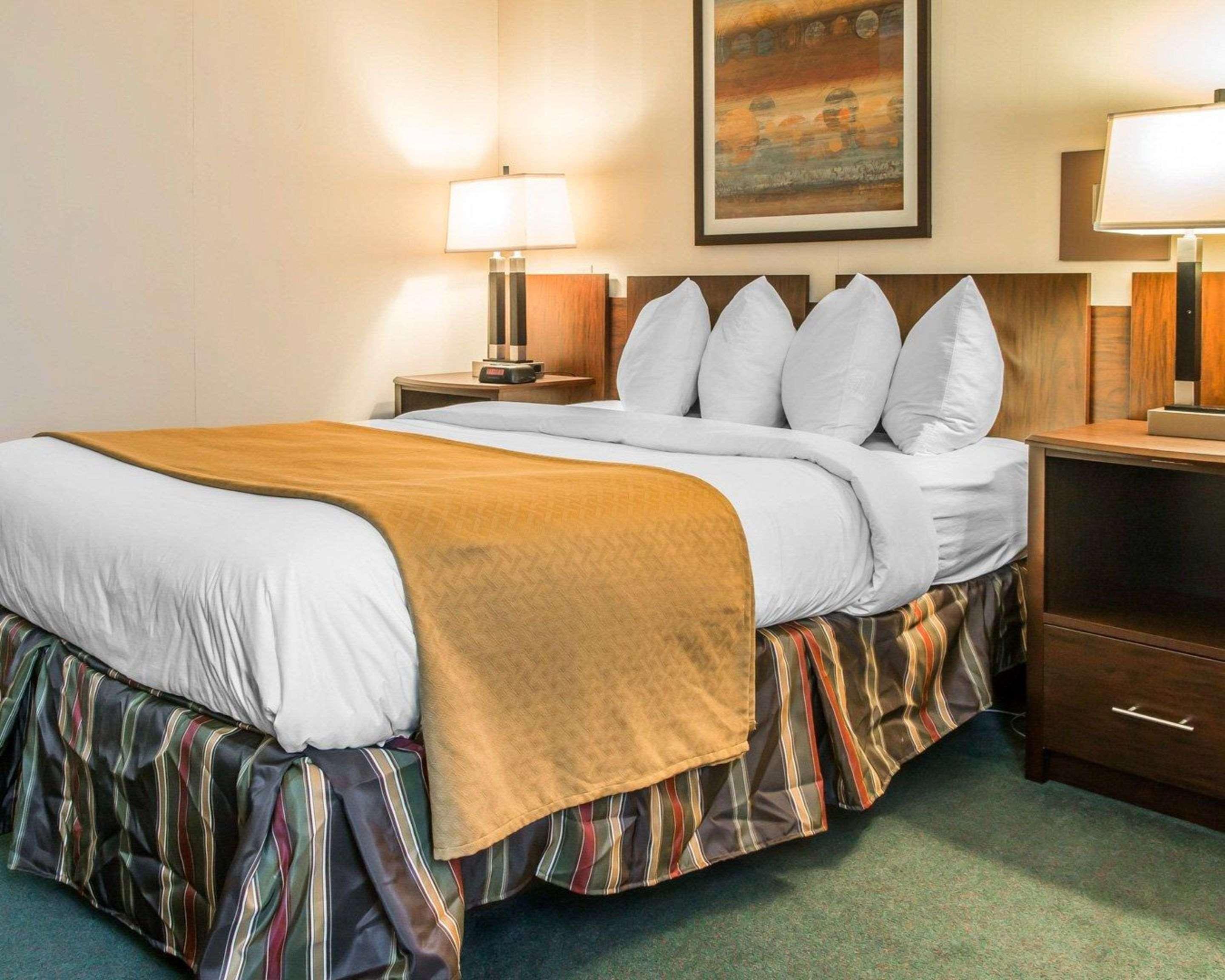 Quality Inn & Suites Escanaba North מראה חיצוני תמונה