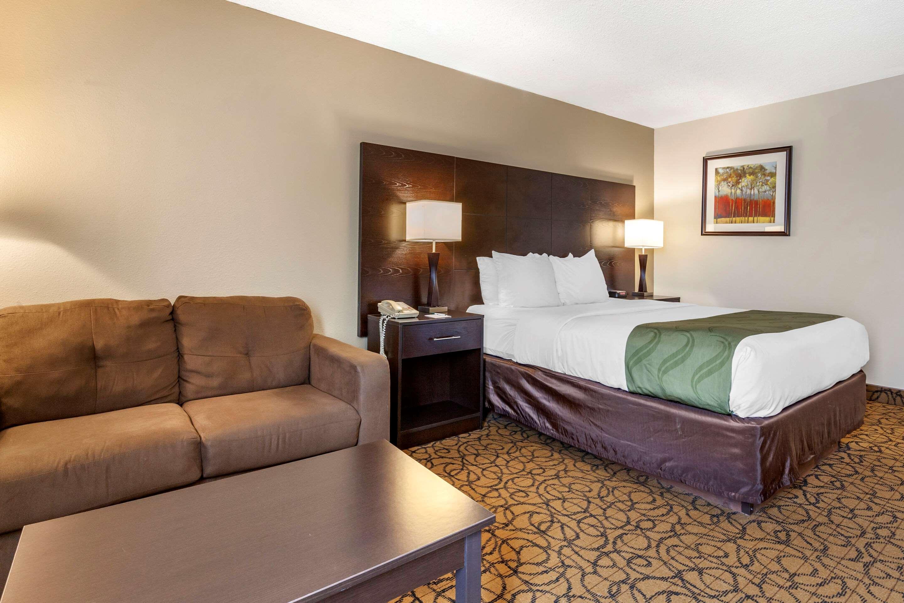 Quality Inn & Suites Escanaba North מראה חיצוני תמונה