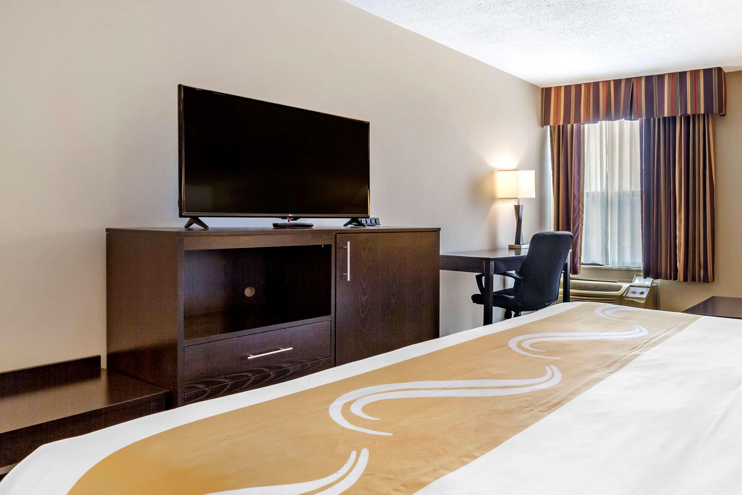 Quality Inn & Suites Escanaba North מראה חיצוני תמונה