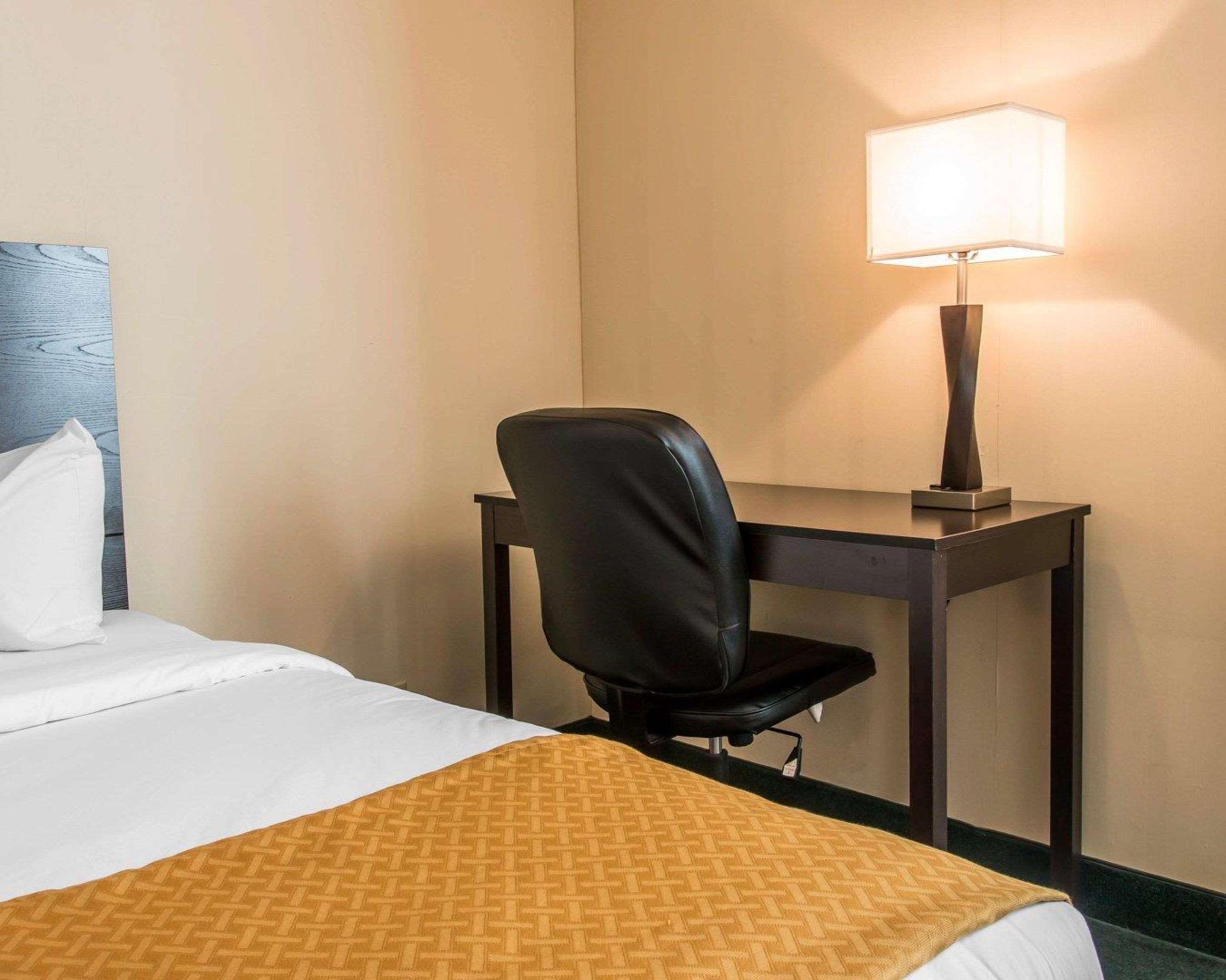 Quality Inn & Suites Escanaba North מראה חיצוני תמונה